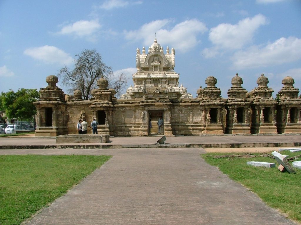 Venkatarangan Thirumalai, CC BY-SA 4.0 <https://creativecommons.org/licenses/by-sa/4.0>, via Wikimedia Commons 