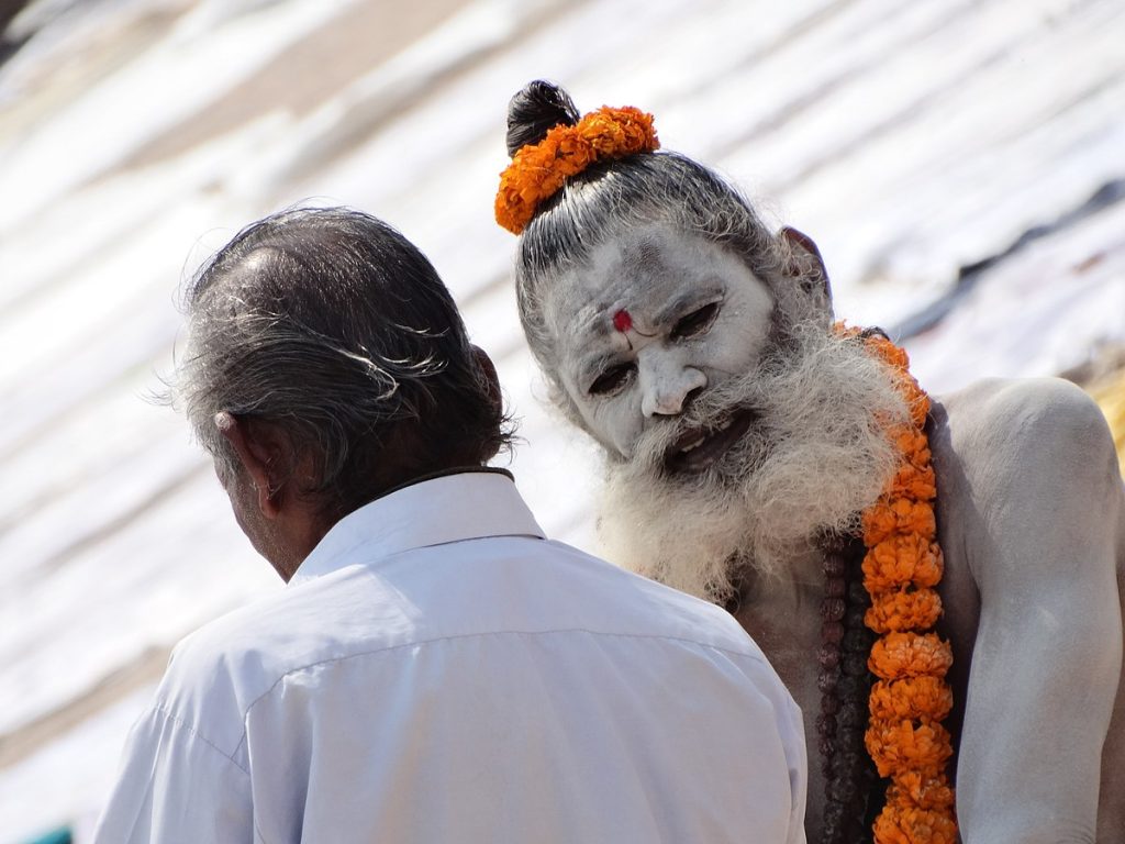 Adam Jones from Kelowna, BC, Canada, CC BY-SA 2.0 <https://creativecommons.org/licenses/by-sa/2.0>, via Wikimedia Commons - Sadhus